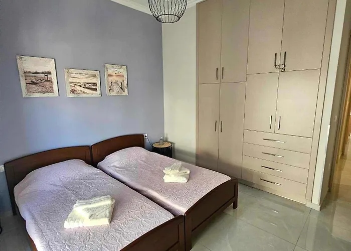 Maggie's Blissful Escape Apartman Lutráki